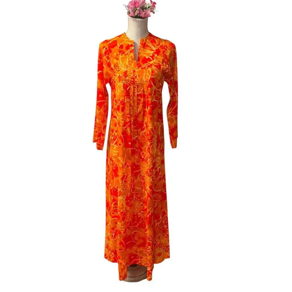 1970s Hawaii Nei tiki maxi dress